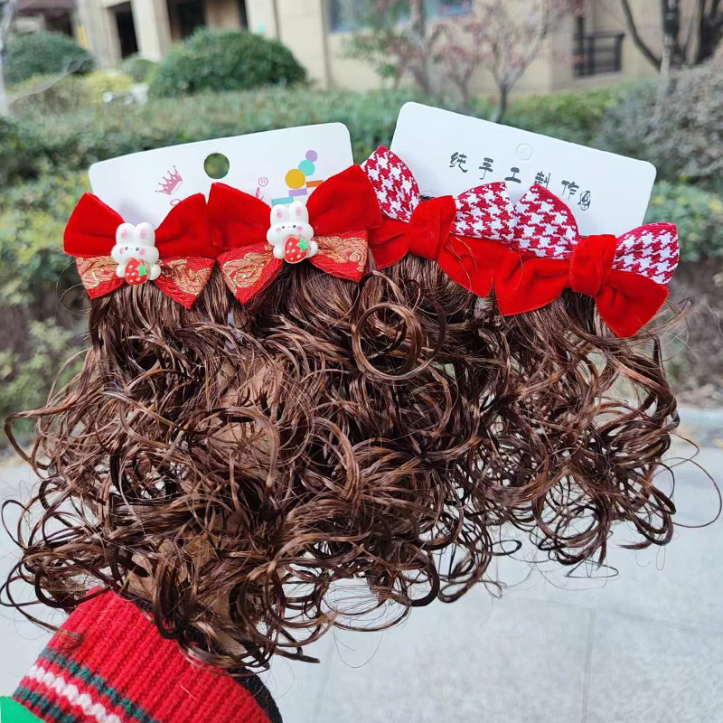 Children's wig with bow