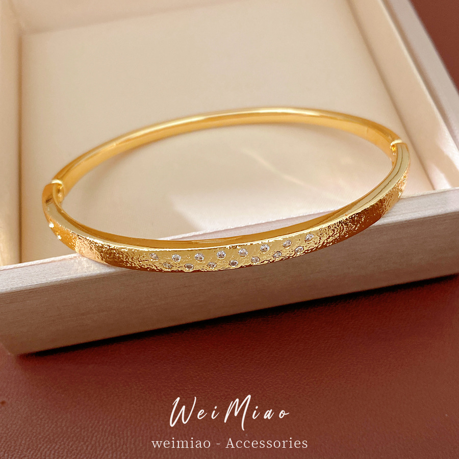 18k oro real electro galvanizado piedra plegado pulsera simple temperamento pulsera de moda ligera lujo nicho joyas de alta calidad