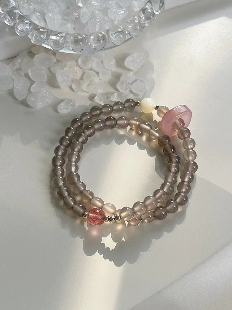 Grey agate crystal bracelet, a niche design for women, white butterfly shell bracelet, a high-end natural strawberry crystal double-ring bracelet for best friends, 281 undefined