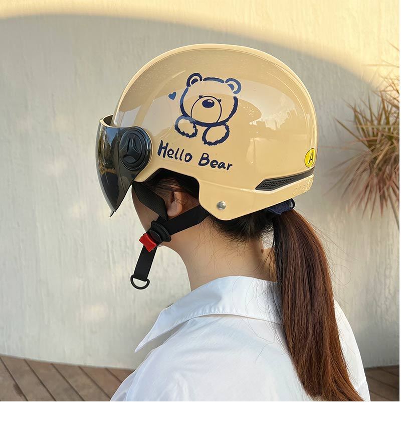 Cute Bear Electric Motorcycle Helmet 3C Certified