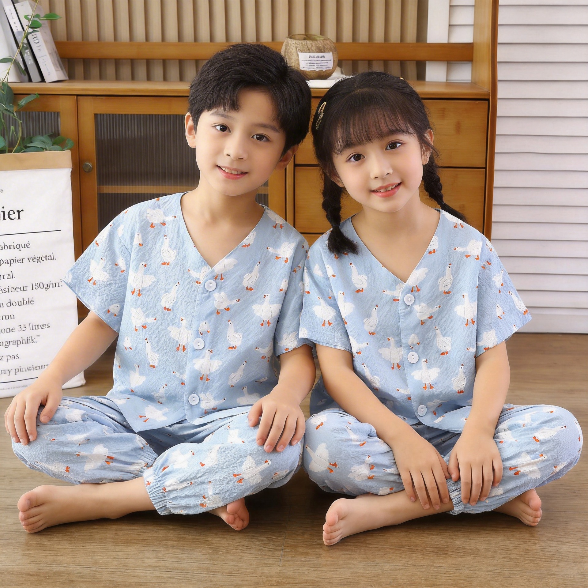 Pijamas infantiles de verano para padres y niños de manga corta set de pantalones de siete puntos para niños y niñas de cuello V ropa delgada para el hogar pijamas para bebés