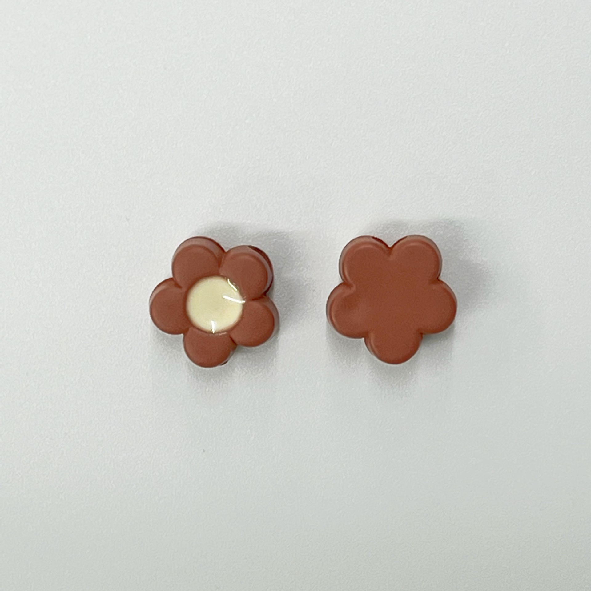 루즈 꽃 길이 폭 14mm 높이 7mm 구멍 5mm