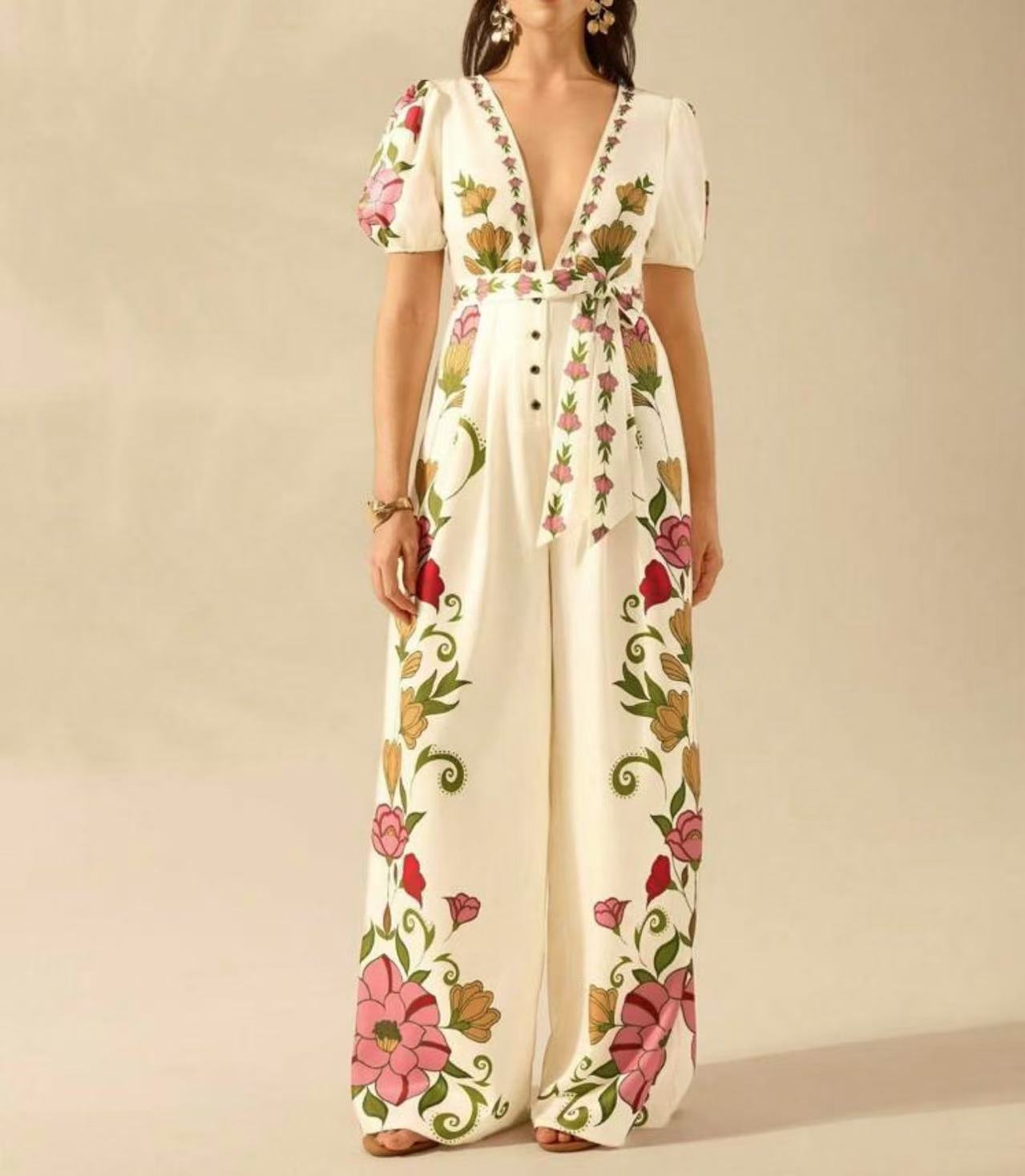 Macacão feminino de verão com decote em V profundo, estampa moderna e calças de pernas largas em estilo europeu e americano, roupa sexy._voghion.com