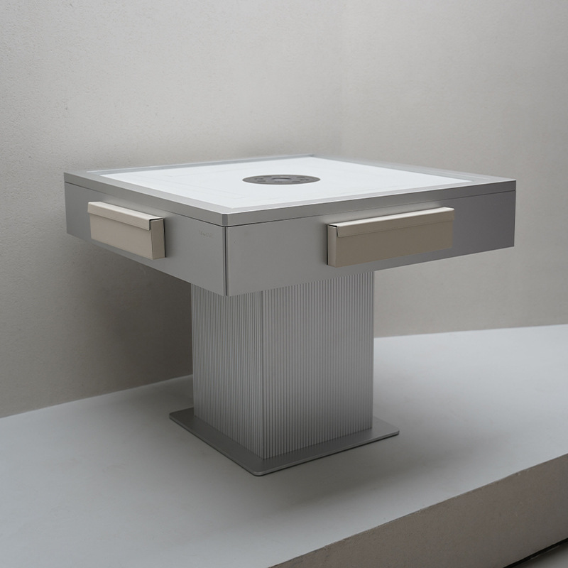 Mesa de mahjong de sala de ajedrez y cartas italiana automática 2024 nueva máquina de mahjong eléctrica para el hogar mesa de gorrión premium plata