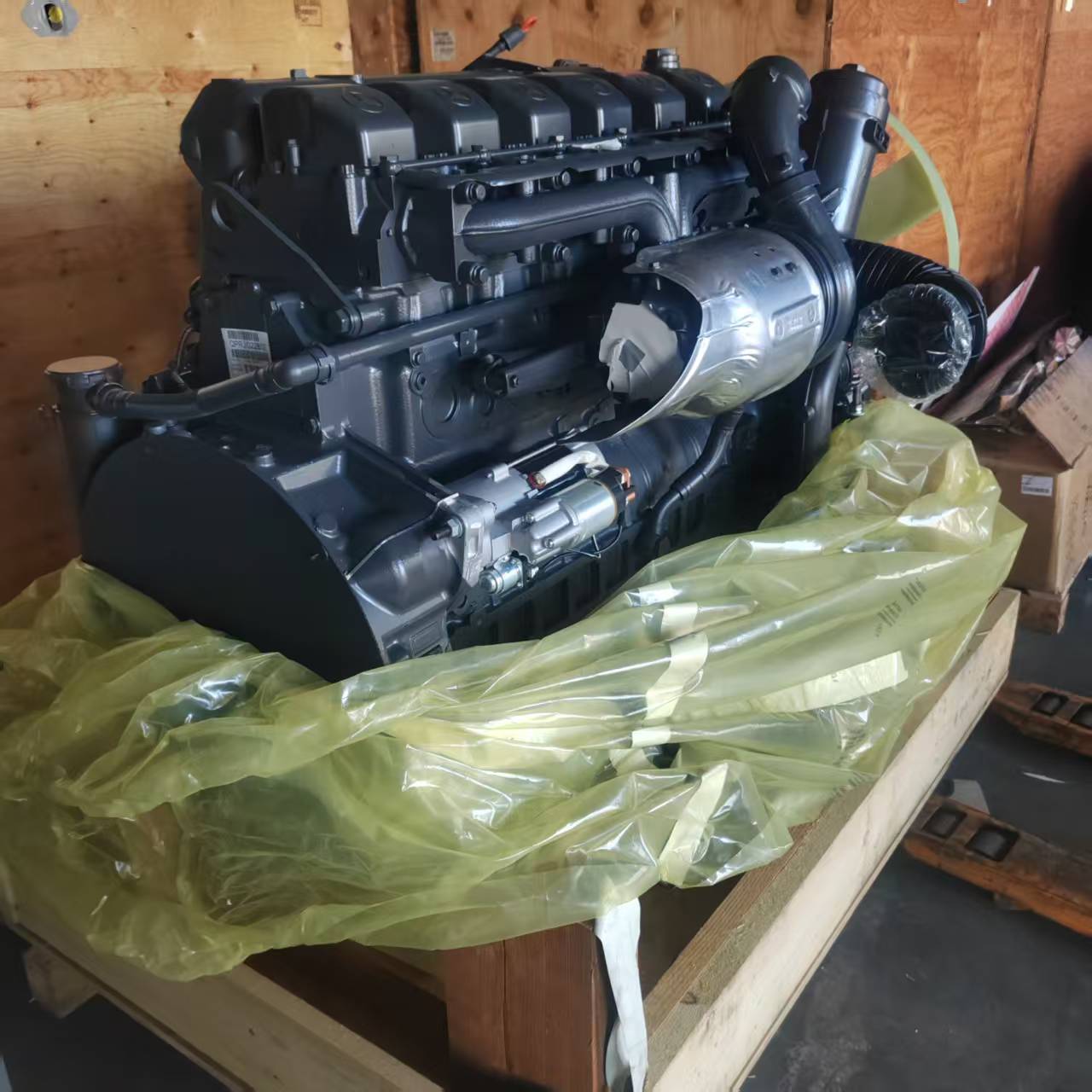 Suitable for Benchi Truck Engine Assembly Om460 Maintenance and Maintenance Pump Truck Auto Parts Manufacturers Supply