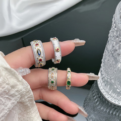 中古の宮廷風の糸引きの工芸の高級感のレトロなレースの開口の指輪の女性のファッションの精巧な大衆の指の環の潮