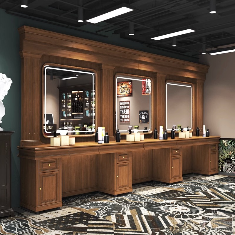 Barbería mirror image 16