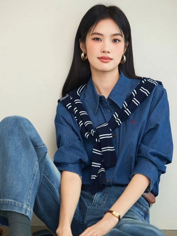 伊*L刺绣设计浅蓝色水洗牛仔全棉衬衫女2025秋季新款1G9922601|undefined