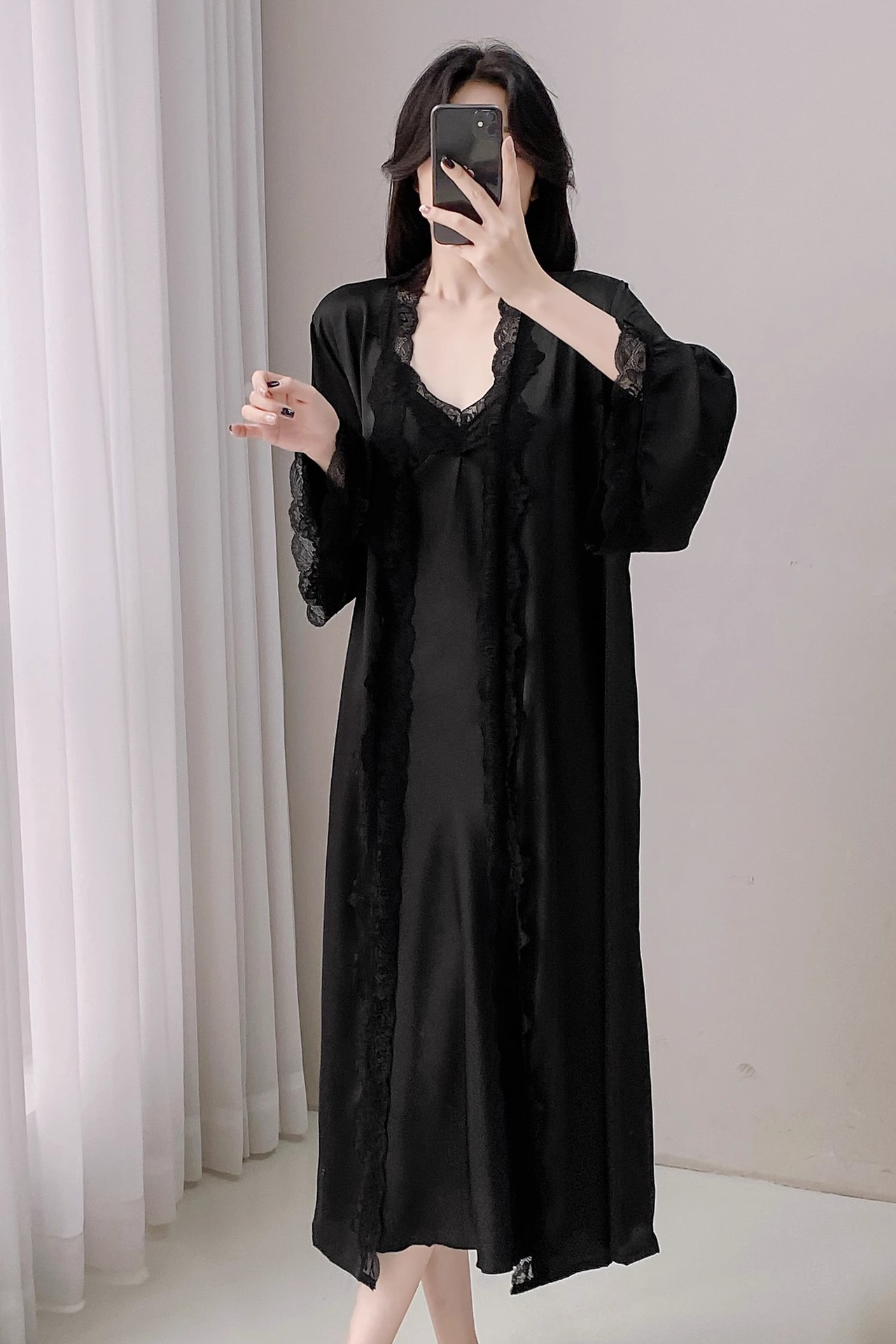 2530 black [long skirt + robe]
