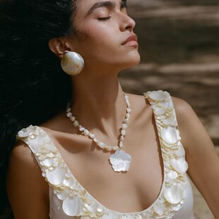 �¿��ɫؐ�����朚��|ƴ���i��� ɳ��on holiday necklace�羳
