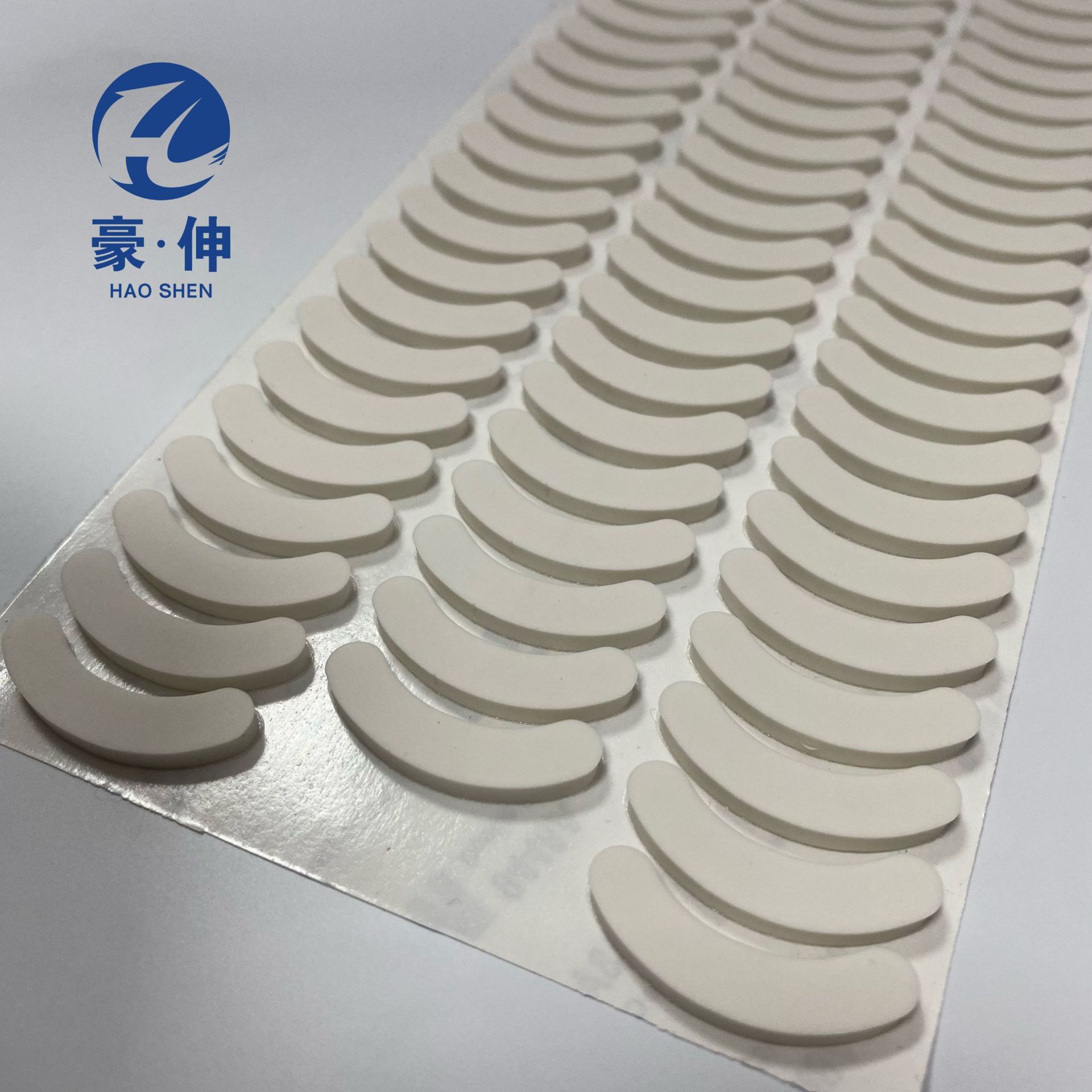 乳白色硅胶垫片 自粘硅胶脚垫 圆形硅胶脚垫 磨砂防滑硅胶垫片