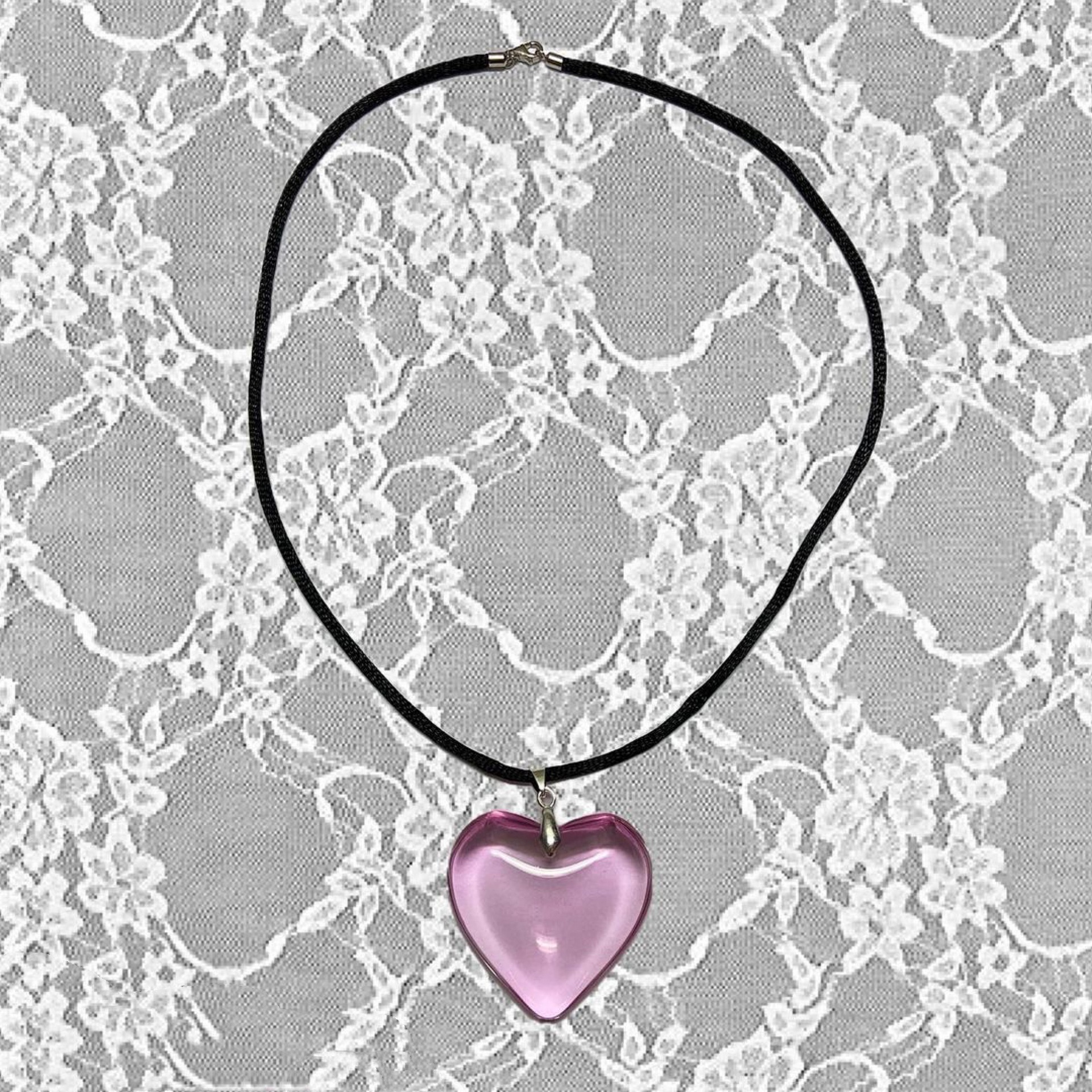 Casual Lady Heart Shape Glass Glass Women's Pendant Necklace display picture 5