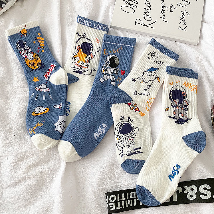 Men's Mid-Length Socks for Autumn and Winter, Trendy Versatile Korean Style Ins Internet Celebrity Street High-Waisted Sports Basketball Mid-Length Women's Socks