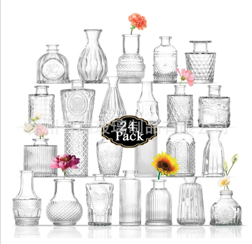 Transparent glass vases for decorating dining tables, home