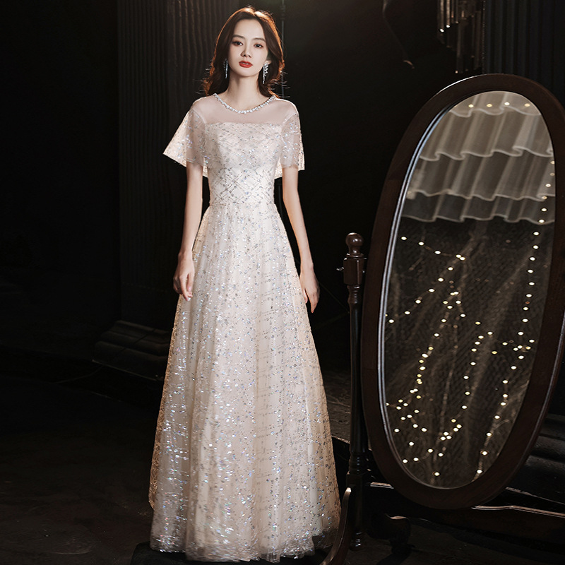 Champagne vestido de noche de hadas de la alta sociedad elegante otoño cumpleaños vestido de dama de honor 2024 Nuevo adelgazar delgado de las mujeres