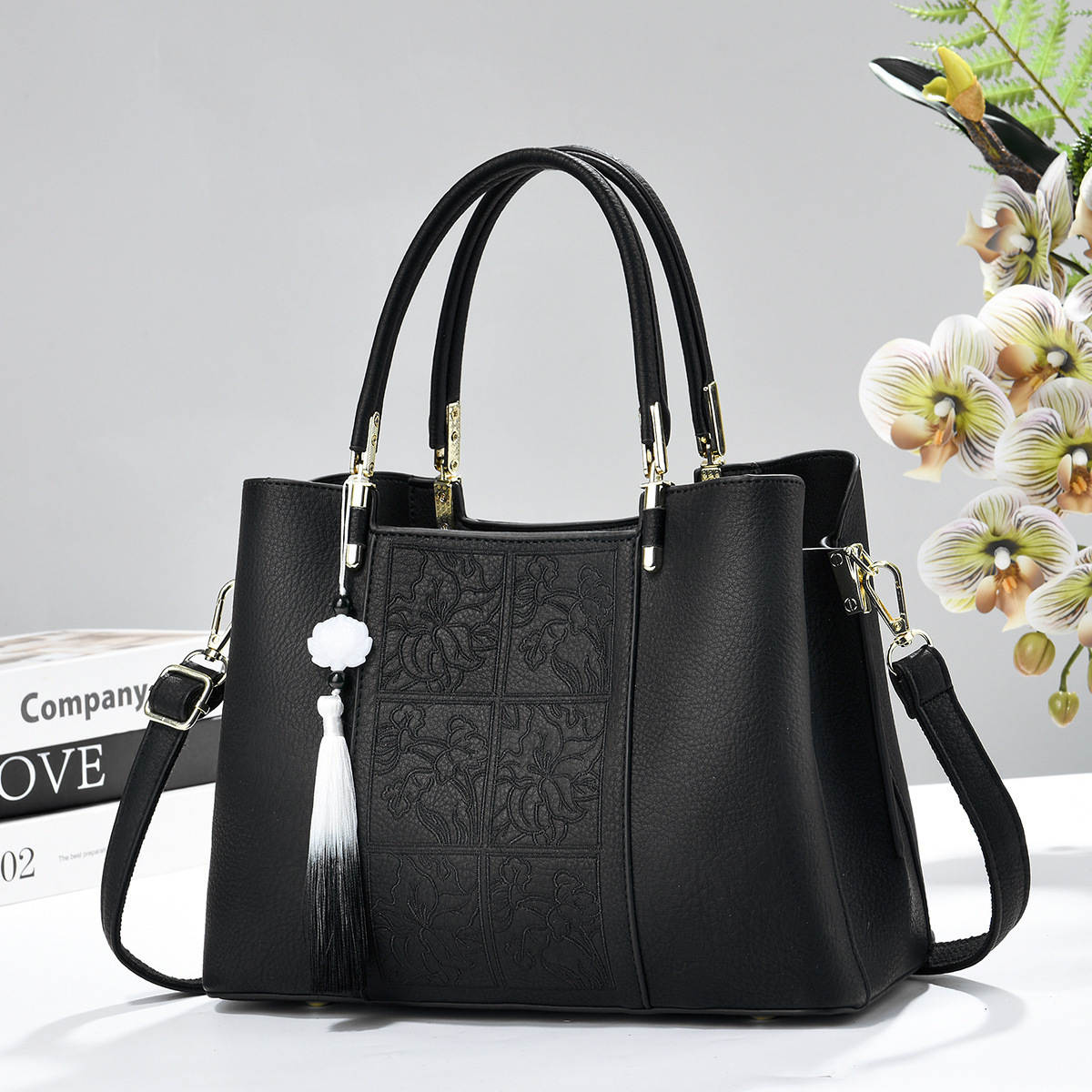 2026 nuevo estilo nacional flores bordadas bolsas de regalo del Día de la Madre bolsas de mano de gran capacidad en stock