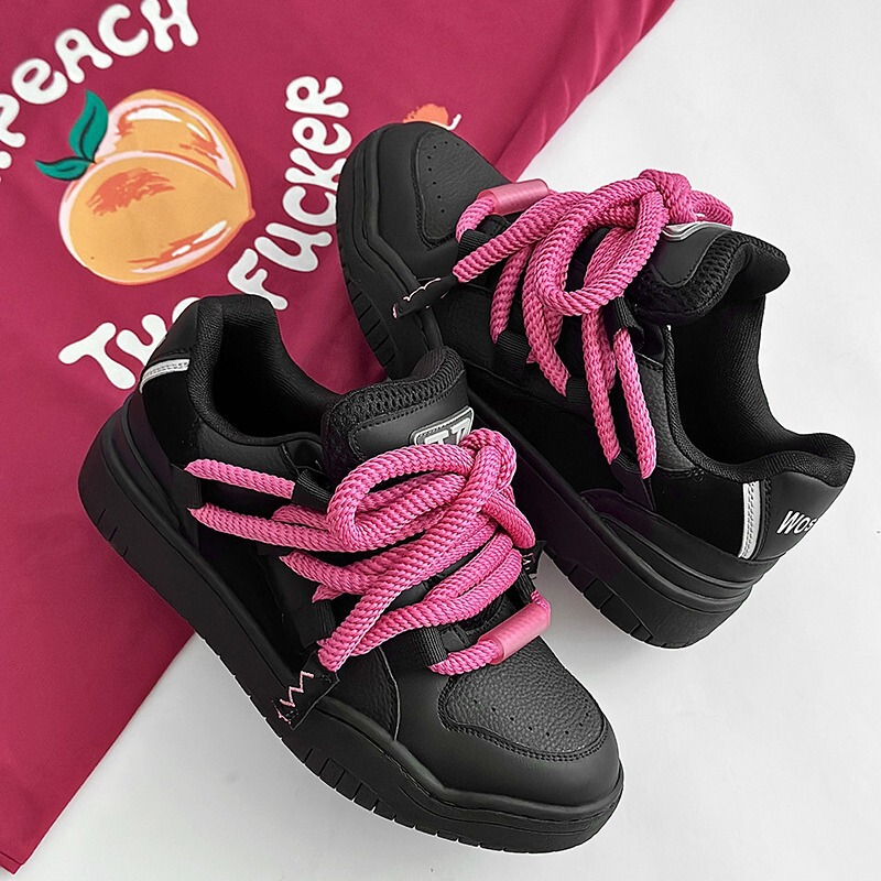 2024 New Four Seasons Men's Skateboard Shoes Sports and Casual Original Niche Design Fashion Couple Style Bread Shoes