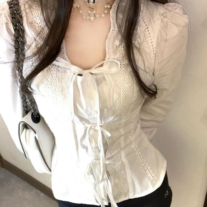 White Elegant Lace-Trimmed Long-Sleeve Shirt for Women, Spring and Autumn, Slim Fit, Waist-Cinching, Flattering Top