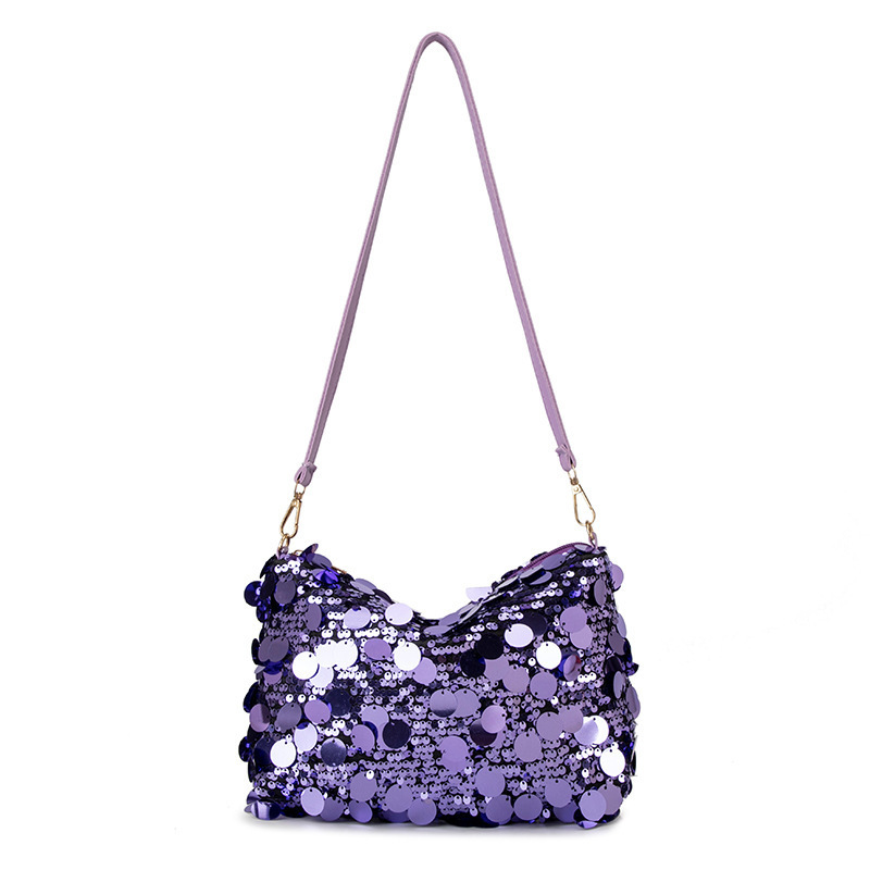 Nicho de diseño de bolso de brazo para mujeres 2025 nuevo verano y primavera de moda esquinilla de hombro mochila de moda extranjera