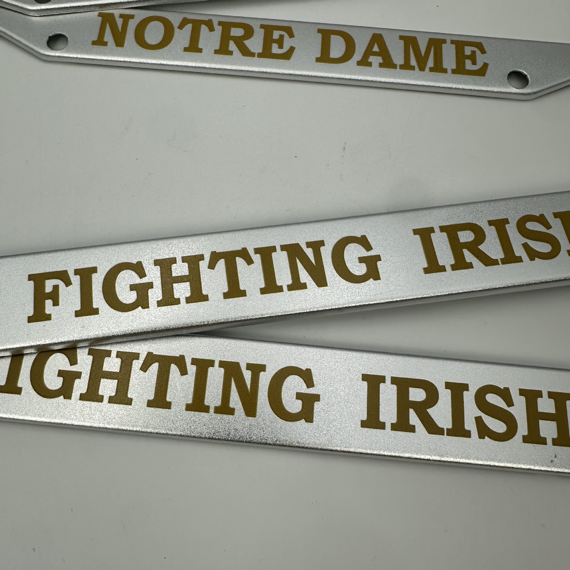 Cross-border US-standard aluminum alloy stainless steel license plate frame, license plate protection frame, custom printed license plate frame, made to order