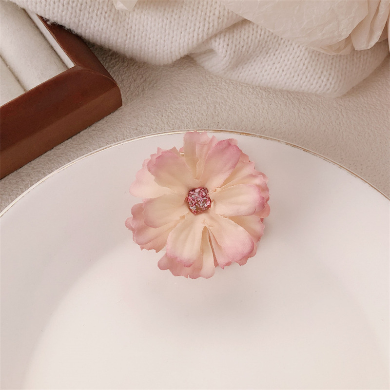 Flor de simulación clip de agarre pequeño clip de garra de cola de caballo alta pinza de pelo de artefacto fijo horquilla de cabeza femenina nuevo tocado de flor