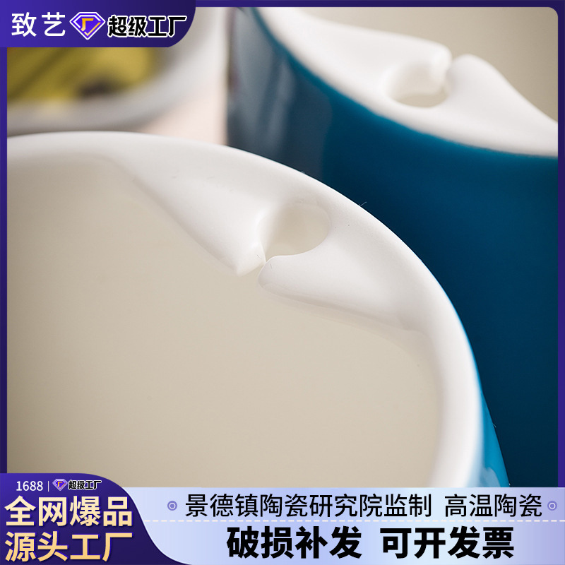 Jingdezhen taza de cerámica taza de agua personalizada con taza de cubierta robot gato azul gordo taza de cerámica regalo de cumpleaños taza de menú