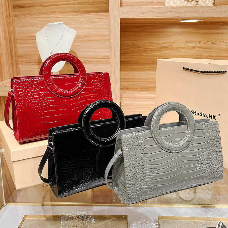 Hong Kong Genuine Leather Handheld for Women 2024 New Fashion Versatile One Shoulder Crossbody Mom Wedding Gift Big Bag_voghion.com