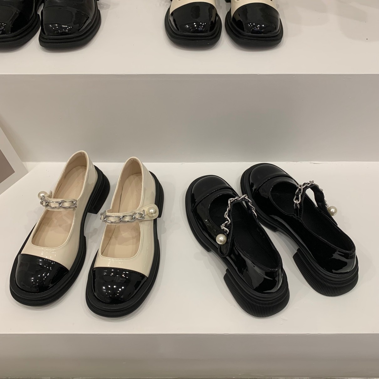 Thick-soled small leather shoes for women, 2022 spring and autumn winter lined French Mary Jane black pumps