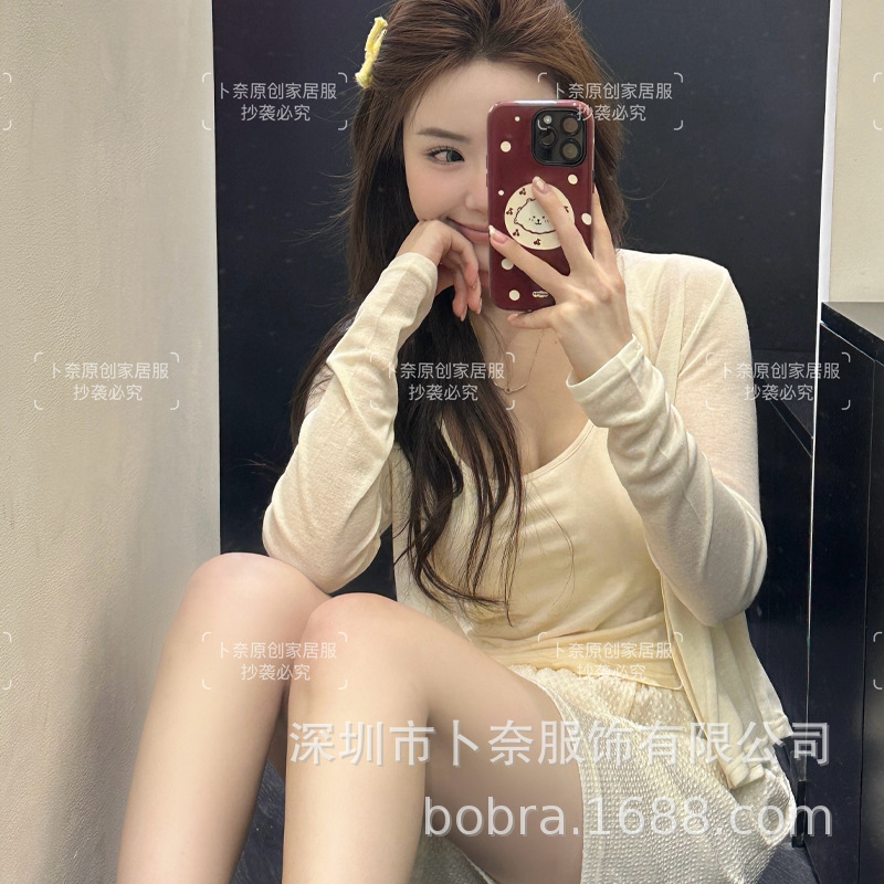 Women's Summer Home Wear Pajama Set, Solid Color Short-Sleeved Two-Piece Set, Loose, Comfortable, Lightweight, and Can Be Worn Outside