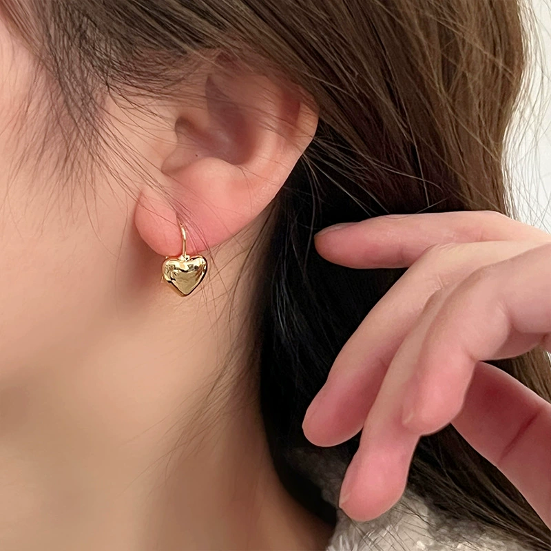 Серебряная игла, золотые универсальные ретро серьги, серебро 925 образец, интернет-знаменитость, стиль легкой роскоши, стиль высокого качества, яркий запоминающийся стиль