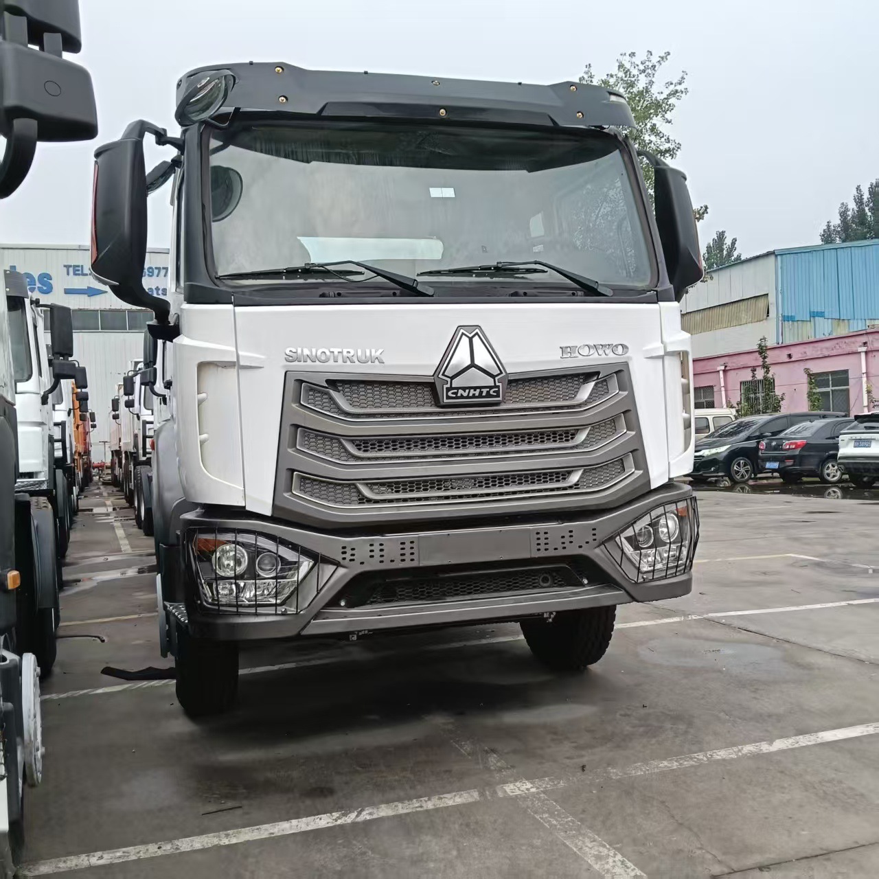 出口二手豪沃牵引车头 6*4 371马力重型拖拉机