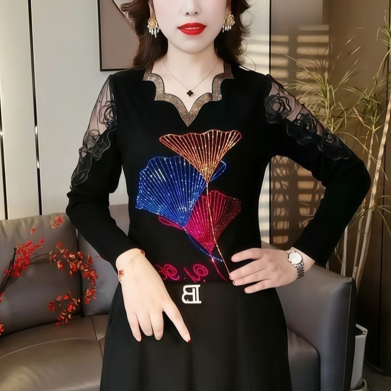 Nueva moda de moda con escote en V con recorte de diamante caliente, hombro con fugas extranjeras, estilo extraño versátil, talla grande y manga media temperamento que adelgaza camiseta de manga larga para mujer image 9