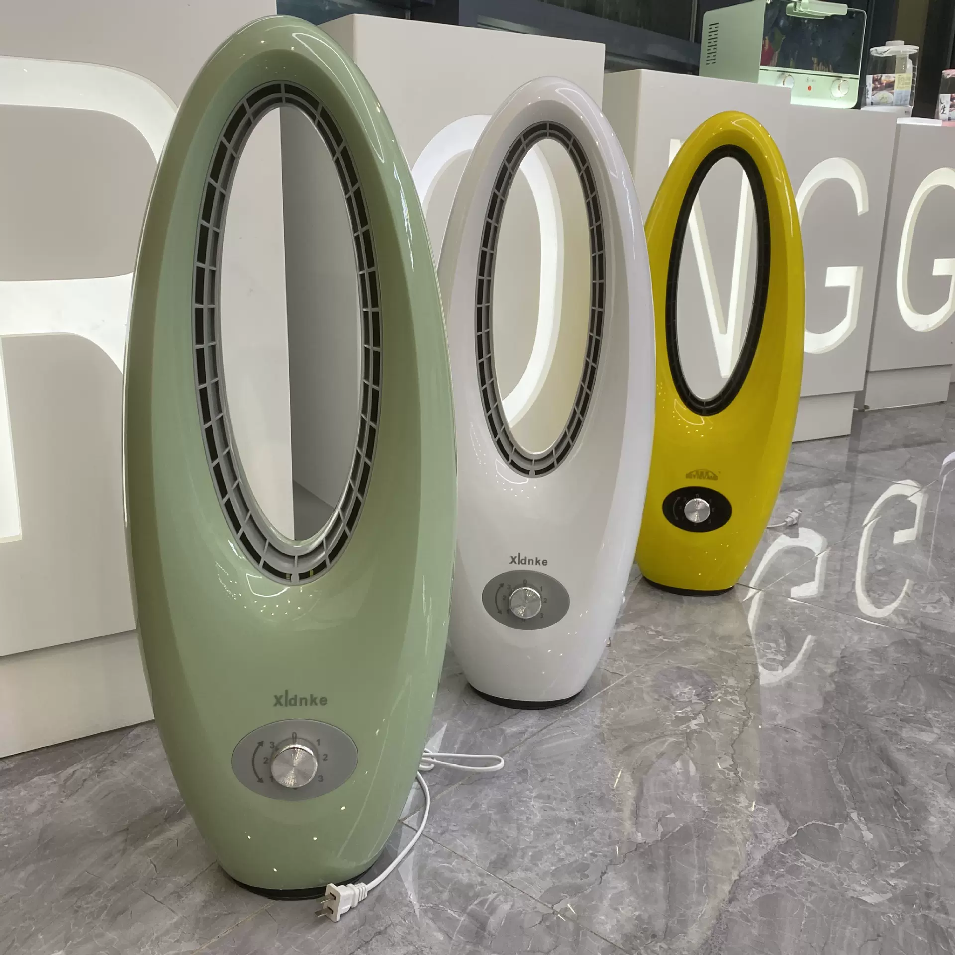 工厂无叶风扇摇头定时立式风扇遥控款循环扇空调扇家用落地扇礼品