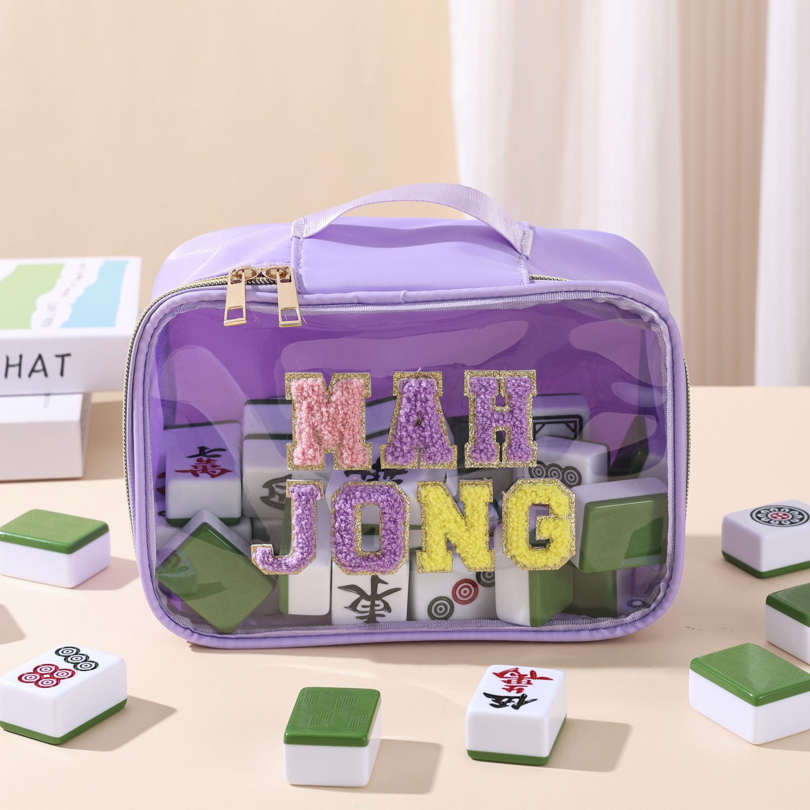 손잡이가 있는 보라색 MAHJONG