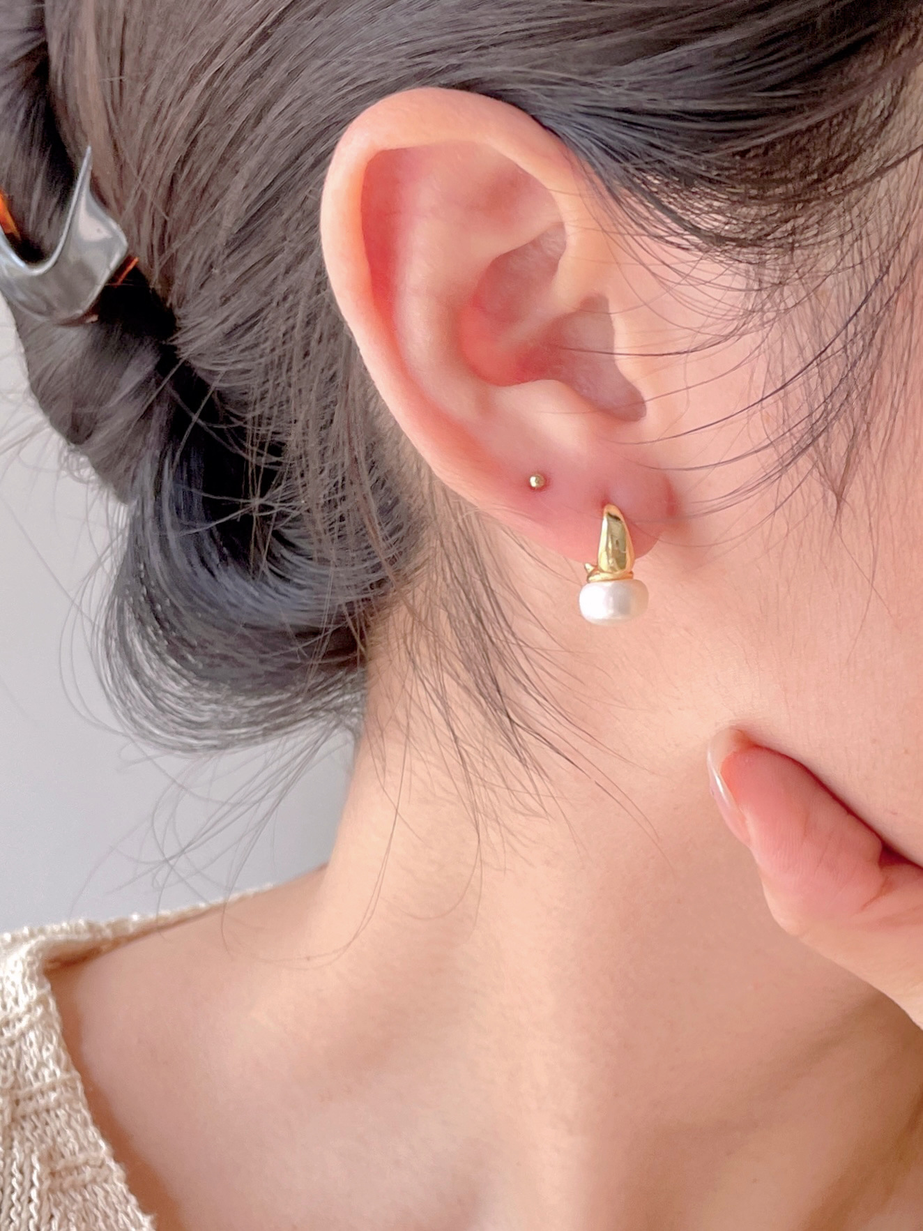 5g Weight 925 Sterling Silver Ear Needle Material 18K Gold Plated Plating Material Pearl Inlay Material Earrings Classification 1 Pair Quantity Daily Occasion 925 Sterling Silver Material Round Pattern All Seasons Season Women's Gender Inlay Design Simple Style Style 1 Pair 18K Gold Plated 925 Sterling Silver Pearl 925 Sterling Silver Earrings Round Earrings 4