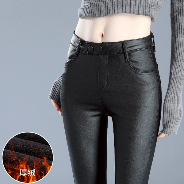 Two buckles on the horizontal row (thick velvet)