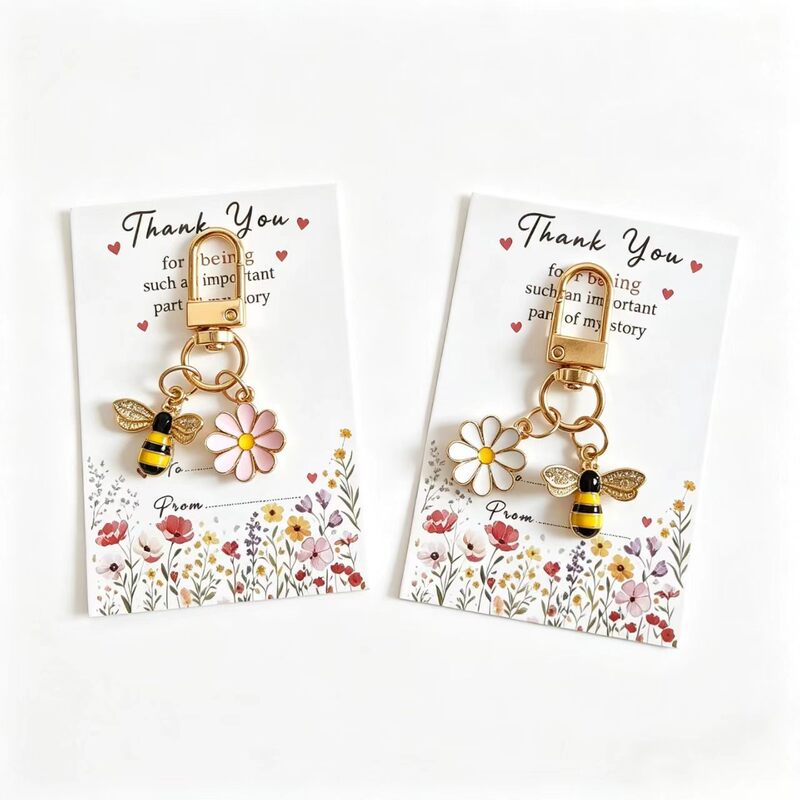 Cross-border zinc alloy bee and daisy keychain thank you card Teacher's Day gift bag decoration exquisite pendant wholesale
