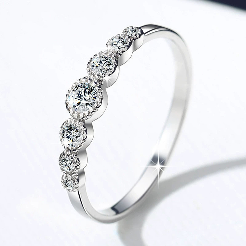 Anillo de mujer simple transfronterizo europeo y americano, anillo de anillo de siete estrellas, anillo de cola de todo fósforo de moda, anillo de dedo de comida, joyería de mano al por mayor