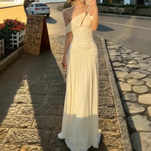 ��ɫ¶������B��ȹ��Ů����2026�¿�޺ÿ����弃���¹��Lȹ����
