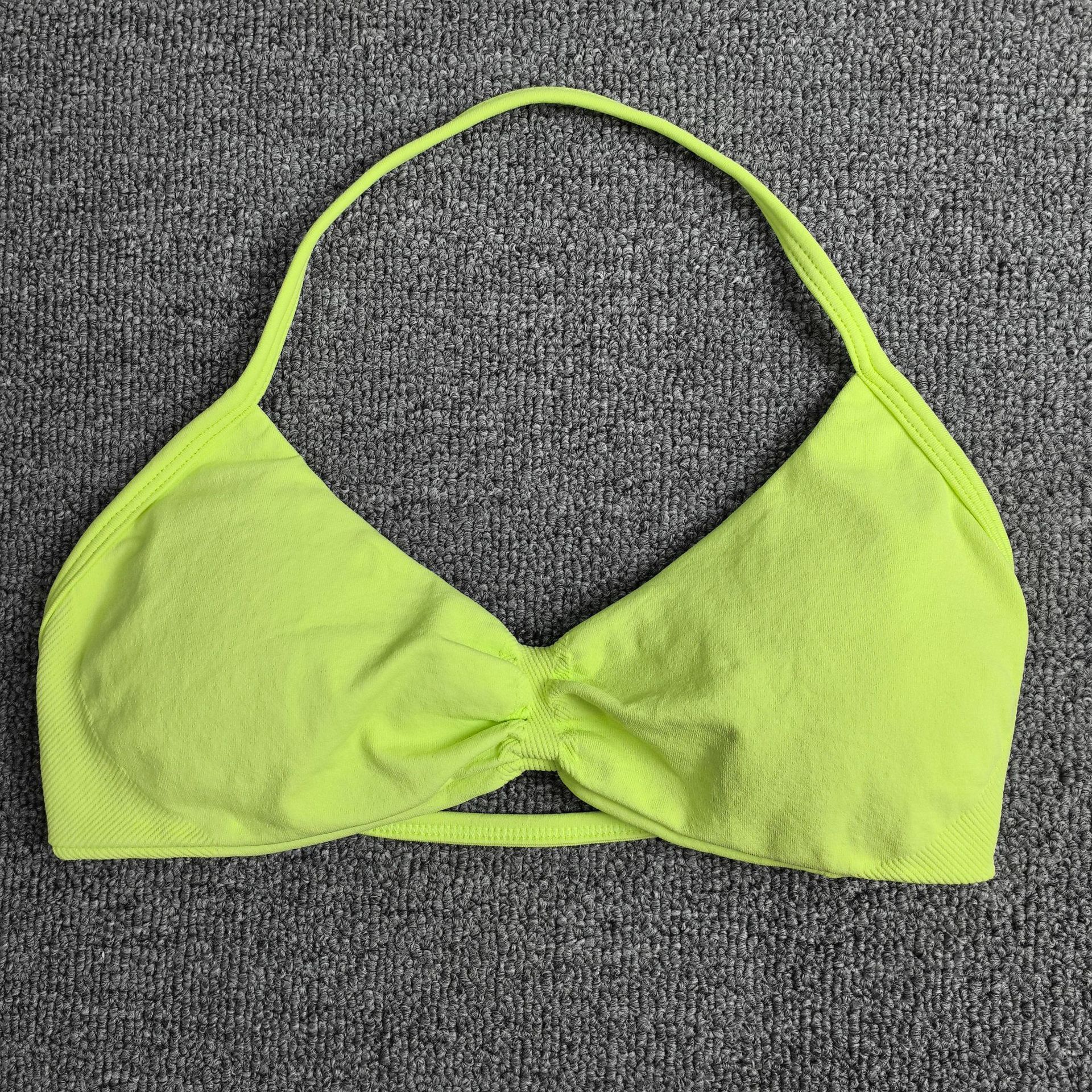 Hot Amazon nylon elástico cuello colgante hermosa espalda pequeño sujetador de fitness sujetador de yoga sujetador deportivo mujer