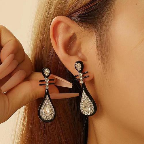New Chinese Style Black Pearl Diamond Stud Earrings for Women, Elegant and Refined, Unique and Versatile, Lightweight Luxury and High-End, Ancient Style Accessory