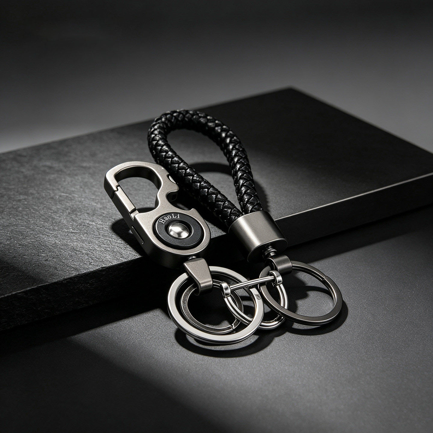 Llavero de automóvil metálico para hombres llavero creativo cintura colgante llavero personalizado llavero explosivo llavero de aleación de zinc regalo para parejas