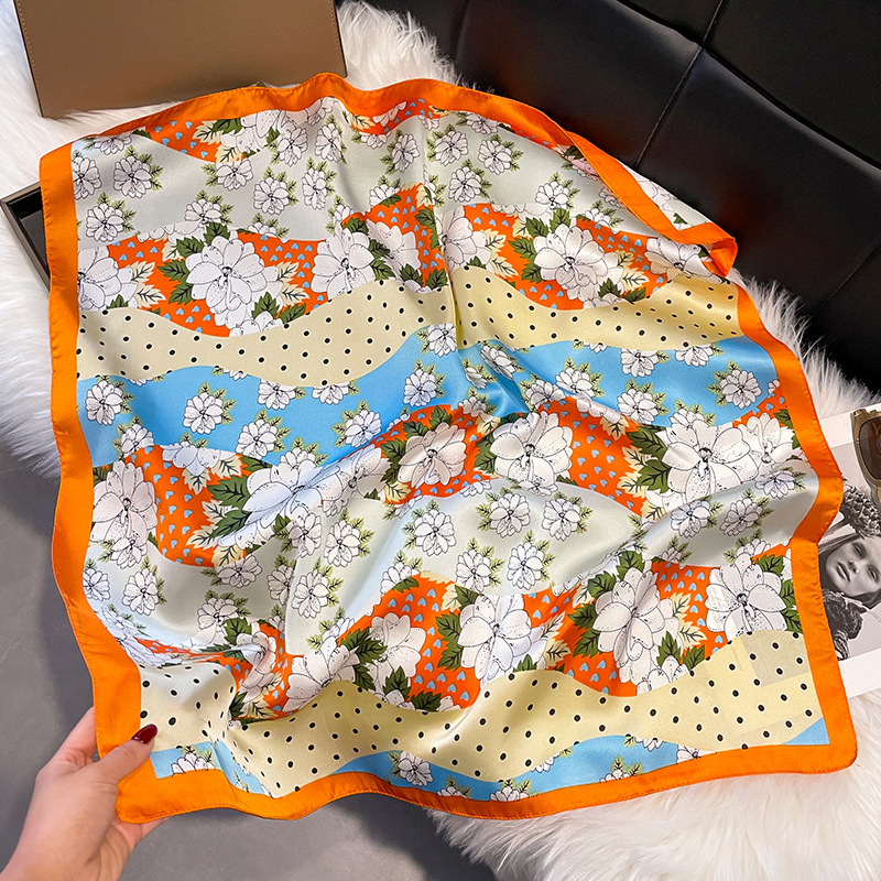 新商品の小さい方の巾70cm韓国のサテンの方の巾のシルクの女性の装飾の小さいマントは首を囲んで多くの卸売りをします。|undefined