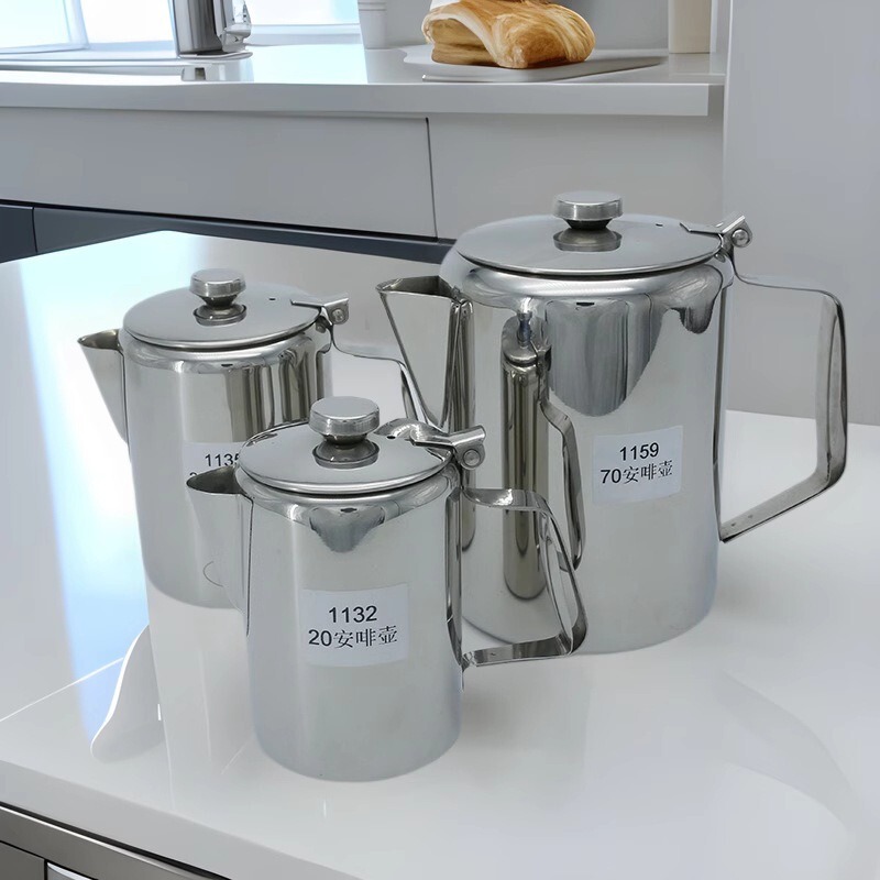 Coffee shop hot and cold water pot stainless steel mocha flower pointed mouth milk bubble cup milk pot home Tea