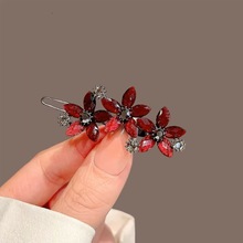 ����tɫ�l߼���ˮ���������l�AŮ������߅�A�����ܿ�һ�֊A