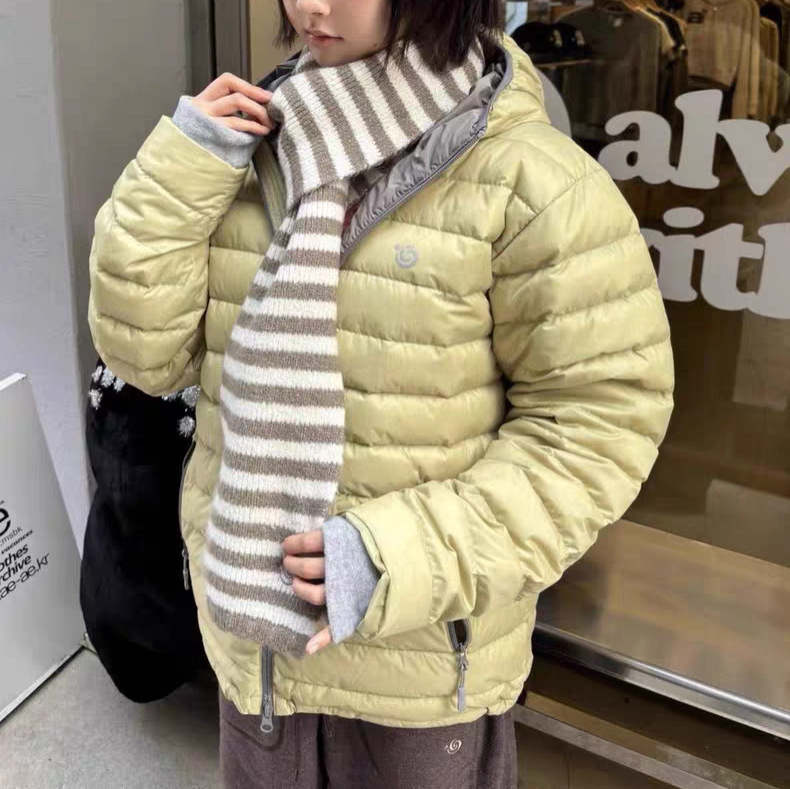 In-Stock 2025 Winter New Korean Style Loose Solid Color Simple Hooded Zipper 90% Duck down Quilted down Jacket In-Stock 2025 Winter New Korean Style Loose Solid Color Simple Hooded Zipper 90% Duck down Quilted down Jacket