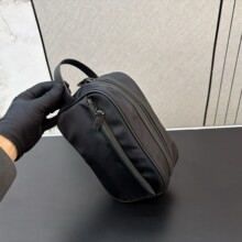 跨境P家尼龙布手拿包 洗漱包 男士手包 经典百搭