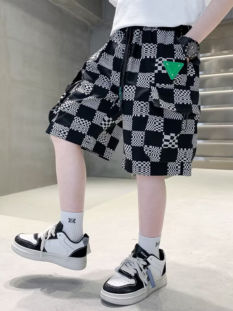 Boys' Summer Thin Pants 2023 New Children's Knee-Length Shorts, Mid-Length Sports Pants, Stylish Shorts for Boys