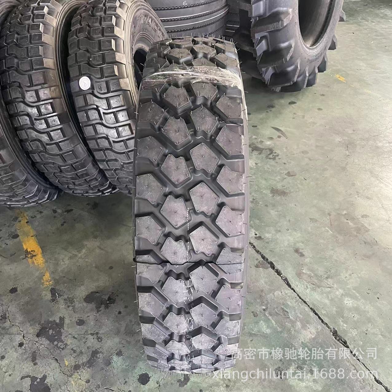 东风 黄海 依维柯2046车用255/100R16 11R18 越野轮胎