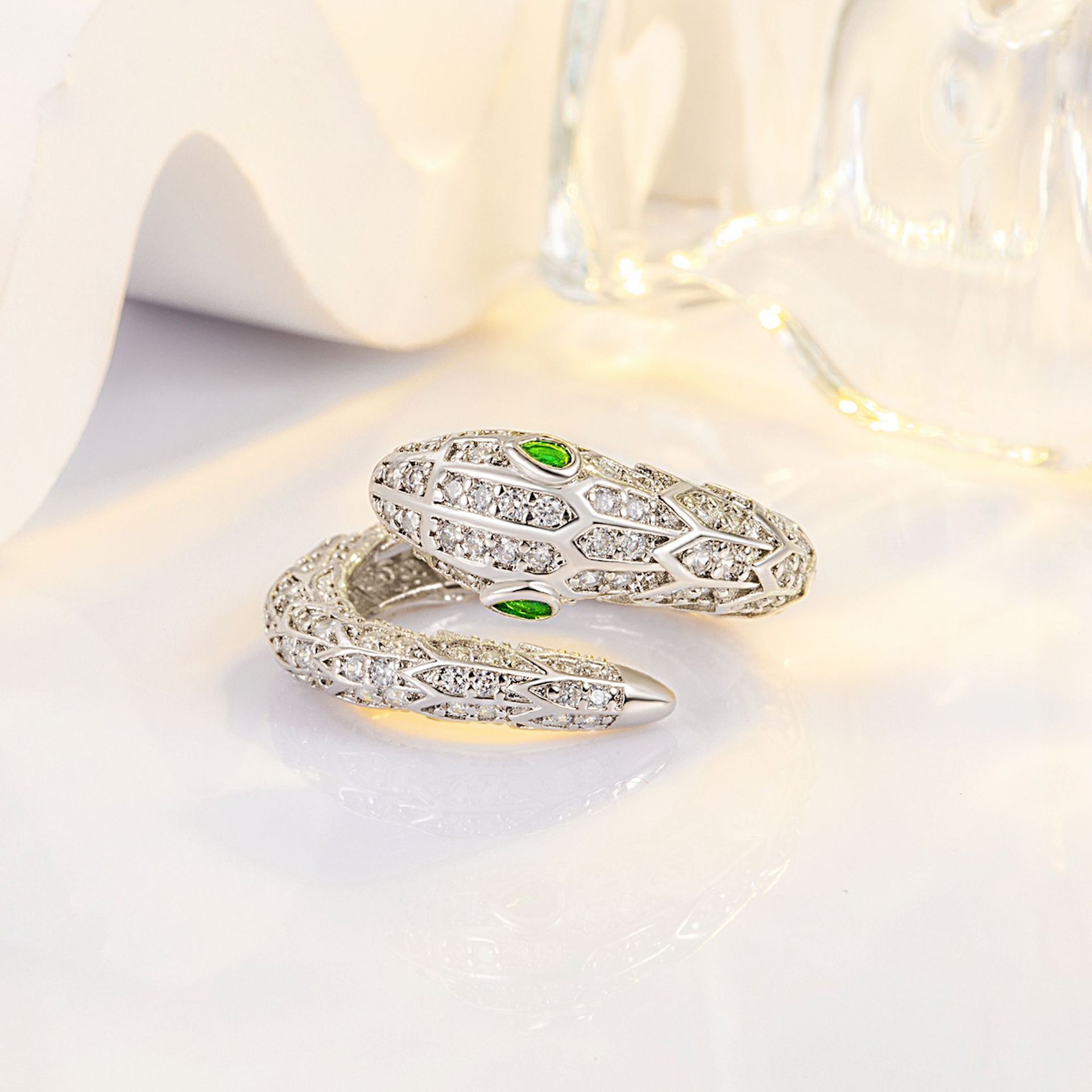 Classic stone inlay with zircon